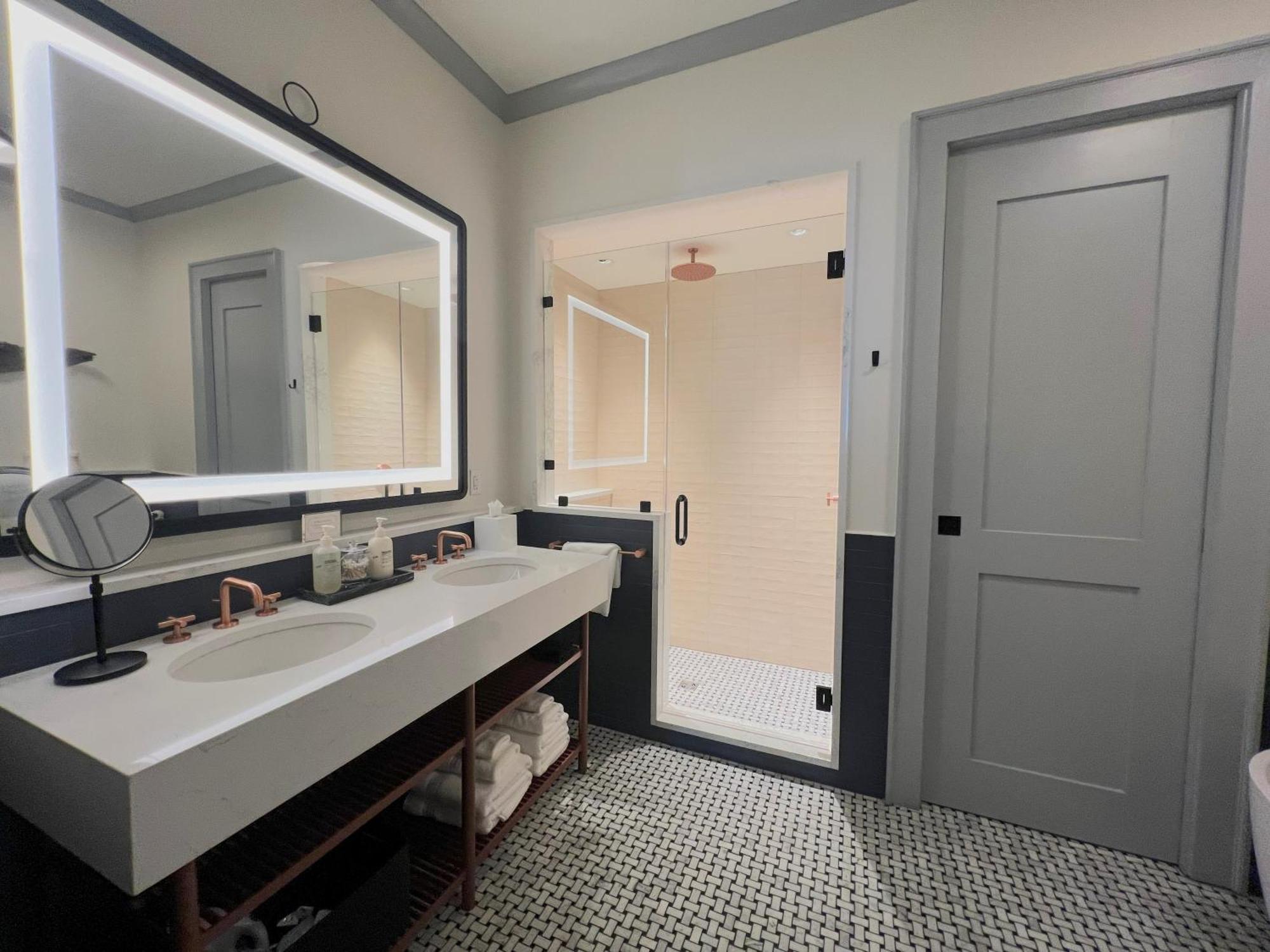 Copper Vine Wine Pub & Inn New Orleans Ruang foto